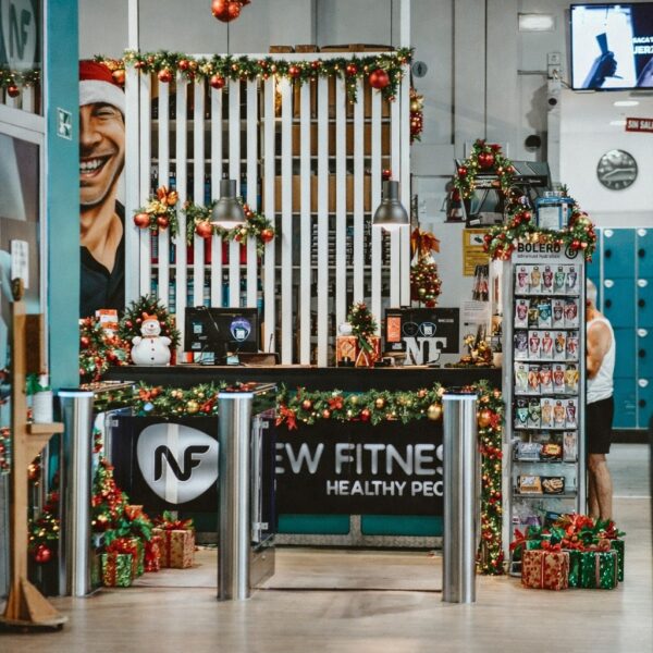 Cómo mantener tu rutina fitness durante las fiestas sin dejar de disfrutar